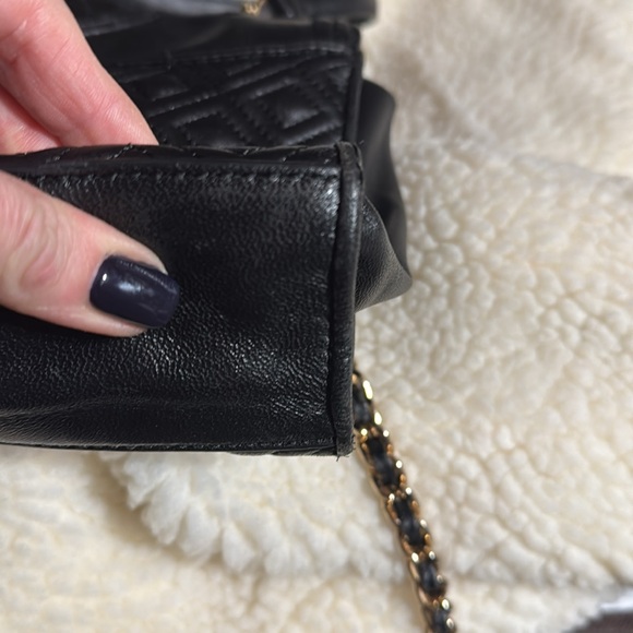 Tory Burch Fleming Quilted Convertible Shoulder Bag - Picture 12 of 15